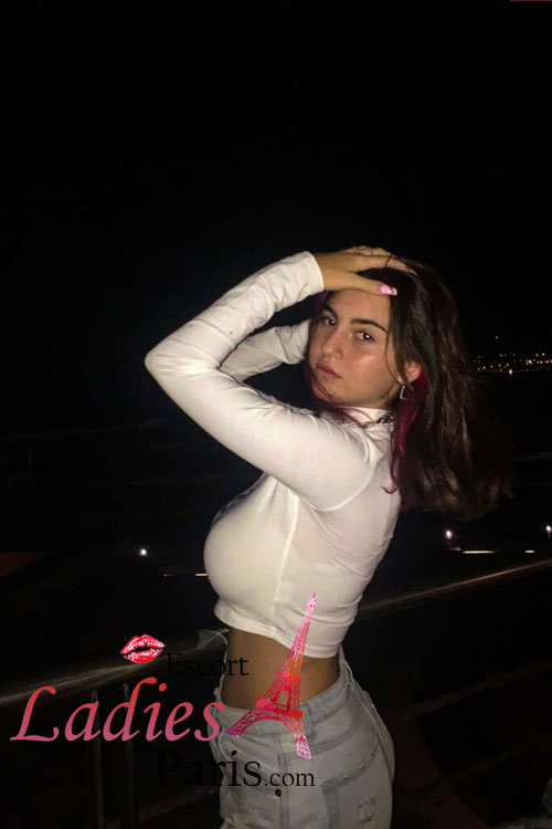 Big Boobs Escort in Paris